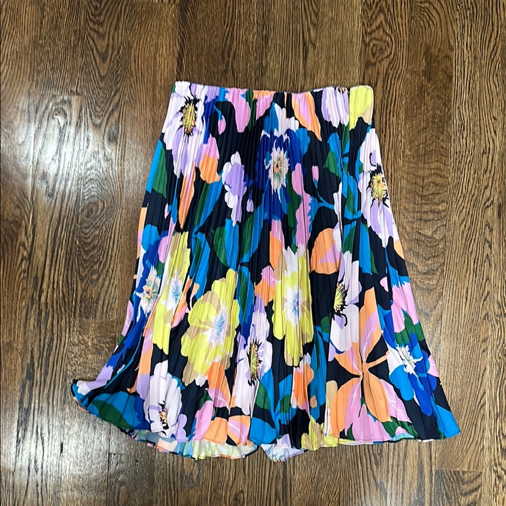 Floral Pleated Skirt